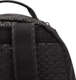 Kipling SEOUL Rugzak, 27 Liter, 15 Inch Laptopvak - Signature Emb 15 Kipling SEOUL Rugzak, 27 Liter, 15 Inch Laptopvak - Signature Emb -Kofferland Goedkope Winkel 1133x1200