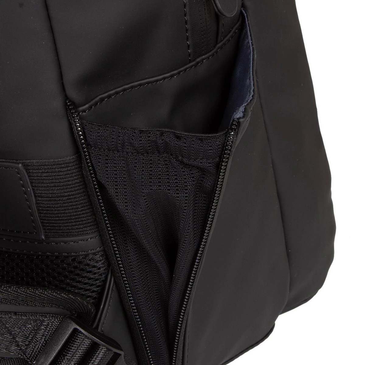 New Rebels® Harper - Rugtas - Zwart - Waterbestendig - 9L - 28x8x38cm - Rugzak / Backpack 10 New Rebels® Harper - Rugtas - Zwart - Waterbestendig - 9L - 28x8x38cm - Rugzak / Backpack - Afbeelding 10