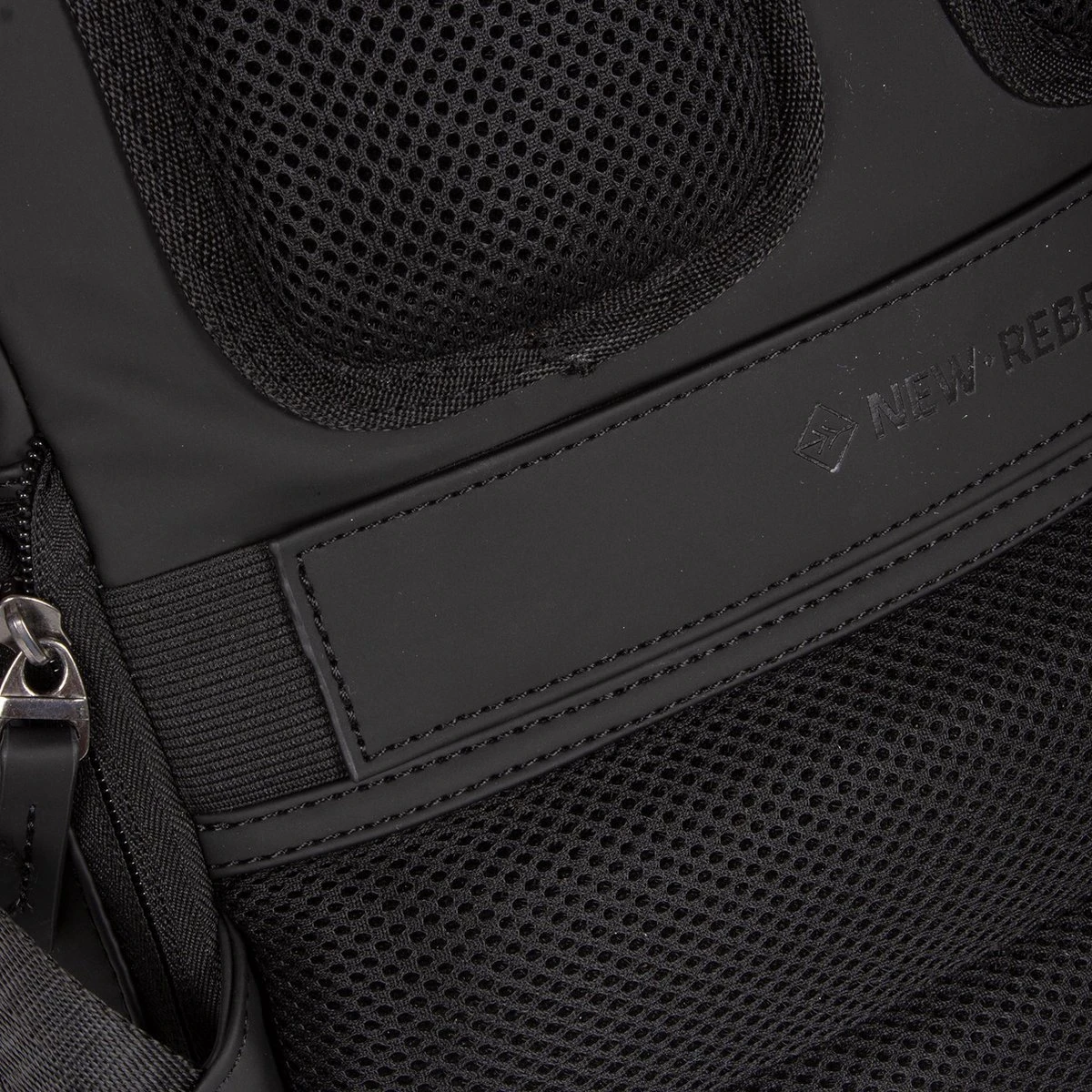 New Rebels® Harper - Rugtas - Zwart - Waterbestendig - 9L - 28x8x38cm - Rugzak / Backpack 13 New Rebels® Harper - Rugtas - Zwart - Waterbestendig - 9L - 28x8x38cm - Rugzak / Backpack - Afbeelding 13