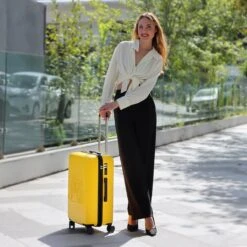 Biggdesign Cats Koffer - Ruimbagage Reiskoffer - Geel - Medium 12 Biggdesign Cats Koffer - Ruimbagage Reiskoffer - Geel - Medium -Kofferland Goedkope Winkel 1200x1200 17