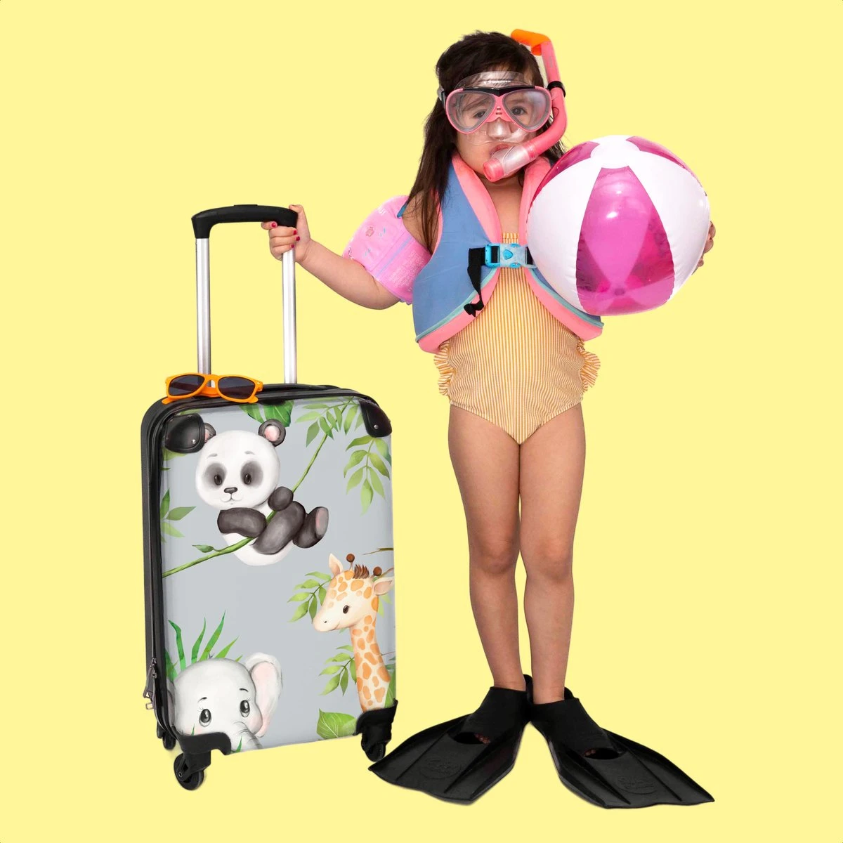 NoBoringSuitcases.com® Koffer - Jungle - Panda - Olifant - Giraffe - Kinderen - Past Binnen 55x40x20 Cm En 55x35x25 Cm - Handbagage - Trolley - Fotokoffer - Cabin Size - Print 6 NoBoringSuitcases.com® Koffer - Jungle - Panda - Olifant - Giraffe - Kinderen - Past Binnen 55x40x20 Cm En 55x35x25 Cm - Handbagage - Trolley - Fotokoffer - Cabin Size - Print - Afbeelding 6