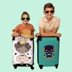 NoBoringSuitcases.com® Kinderkoffer - Trolley Op Wieltjes - Prinses - Hartjes - Kroon - Roze - Meisjes - Koffer Meisje - Past Binnen 55x40x20 Cm En 55x35x25 Cm - Reiskoffer - Fotokoffer 14 NoBoringSuitcases.com® Kinderkoffer - Trolley Op Wieltjes - Prinses - Hartjes - Kroon - Roze - Meisjes - Koffer Meisje - Past Binnen 55x40x20 Cm En 55x35x25 Cm - Reiskoffer - Fotokoffer -Kofferland Goedkope Winkel 1200x1200 372