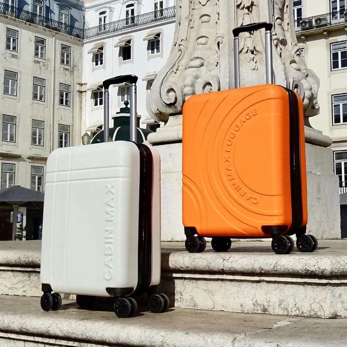 CabinMax Velocity Handbagage Koffer - Uitbreidbaar Trolley 44L - Harde Reiskoffer - 55x40x20/25 Cm - Lichtgewicht - Groot Capaciteit - Wit 8 CabinMax Velocity Handbagage Koffer - Uitbreidbaar Trolley 44L - Harde Reiskoffer - 55x40x20/25 Cm - Lichtgewicht - Groot Capaciteit - Wit - Afbeelding 8