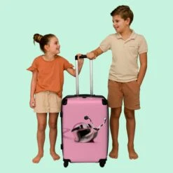 NoBoringSuitcases.com® Koffer Groot - Slak - Roze - Meisjes - Racen - Trolley Koffer Met TSA-slot - Met Wielen - 90 Liter - Reiskoffer - 66 Cm 14 NoBoringSuitcases.com® Koffer Groot - Slak - Roze - Meisjes - Racen - Trolley Koffer Met TSA-slot - Met Wielen - 90 Liter - Reiskoffer - 66 Cm -Kofferland Goedkope Winkel 1200x1200 484