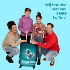 NoBoringSuitcases.com® Koffer Groot - Koe - Ballet - Portret - Blauw - Dieren - Trolley Koffer Met TSA-slot - Met Wielen - 90 Liter - Reiskoffer - 66 Cm -Kofferland Goedkope Winkel 1200x1200 649