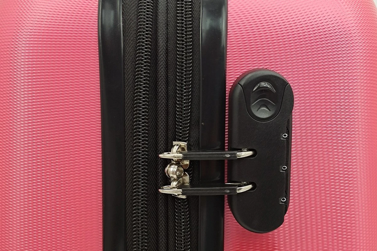 SB Travelbags Kofferset - 2 Delige 'Expandable' Koffer - Roze - 65cm/55cm 5 SB Travelbags Kofferset - 2 Delige 'Expandable' Koffer - Roze - 65cm/55cm - Afbeelding 5