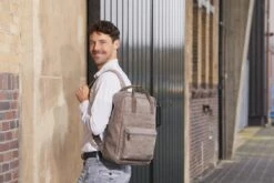 Enrico Benetti Rotterdam Laptop Rugzak 13 Inch 66597 - 12 Liter - Camel -Kofferland Goedkope Winkel 1200x800 72