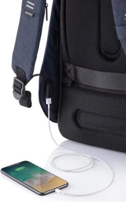 XD Design Bobby Hero XL - Anti-Diefstal Rugzak 21.5 Liter - Navy 36 XD Design Bobby Hero XL - Anti-Diefstal Rugzak 21.5 Liter - Navy -Kofferland Goedkope Winkel 748x1200