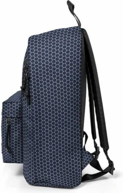 Eastpak OUT OF OFFICE Rugzak, 27 Liter, 13.3 Inch Laptopvak - Refleks Navy 23 Eastpak OUT OF OFFICE Rugzak, 27 Liter, 13.3 Inch Laptopvak - Refleks Navy -Kofferland Goedkope Winkel 766x1200 5