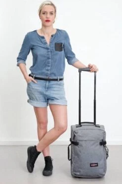 Eastpak TRANVERZ XS Reiskoffer, Handbagage (48 X 32 X 21 Cm) - Black -Kofferland Goedkope Winkel 797x1200 1