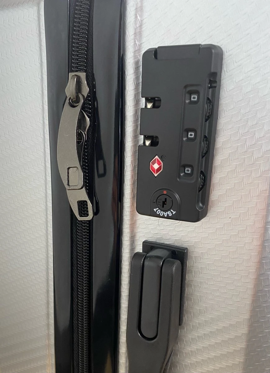 Leonardo Reiskoffer Premium - Handbagage Koffer 57x38x23 - Polycarbonaat - Hardcase - TSA Cijferslot 6 Leonardo Reiskoffer Premium - Handbagage Koffer 57x38x23 - Polycarbonaat - Hardcase - TSA Cijferslot - Afbeelding 6