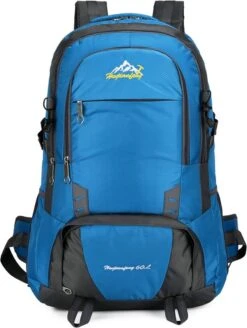 Rugzak 60 L. Licht Gewicht Met 8 Maal Vak Indeling Met Laptopvak 15.6 Inch. Extra Sterk Water Afstotend Materiaal Populaire Backpack.